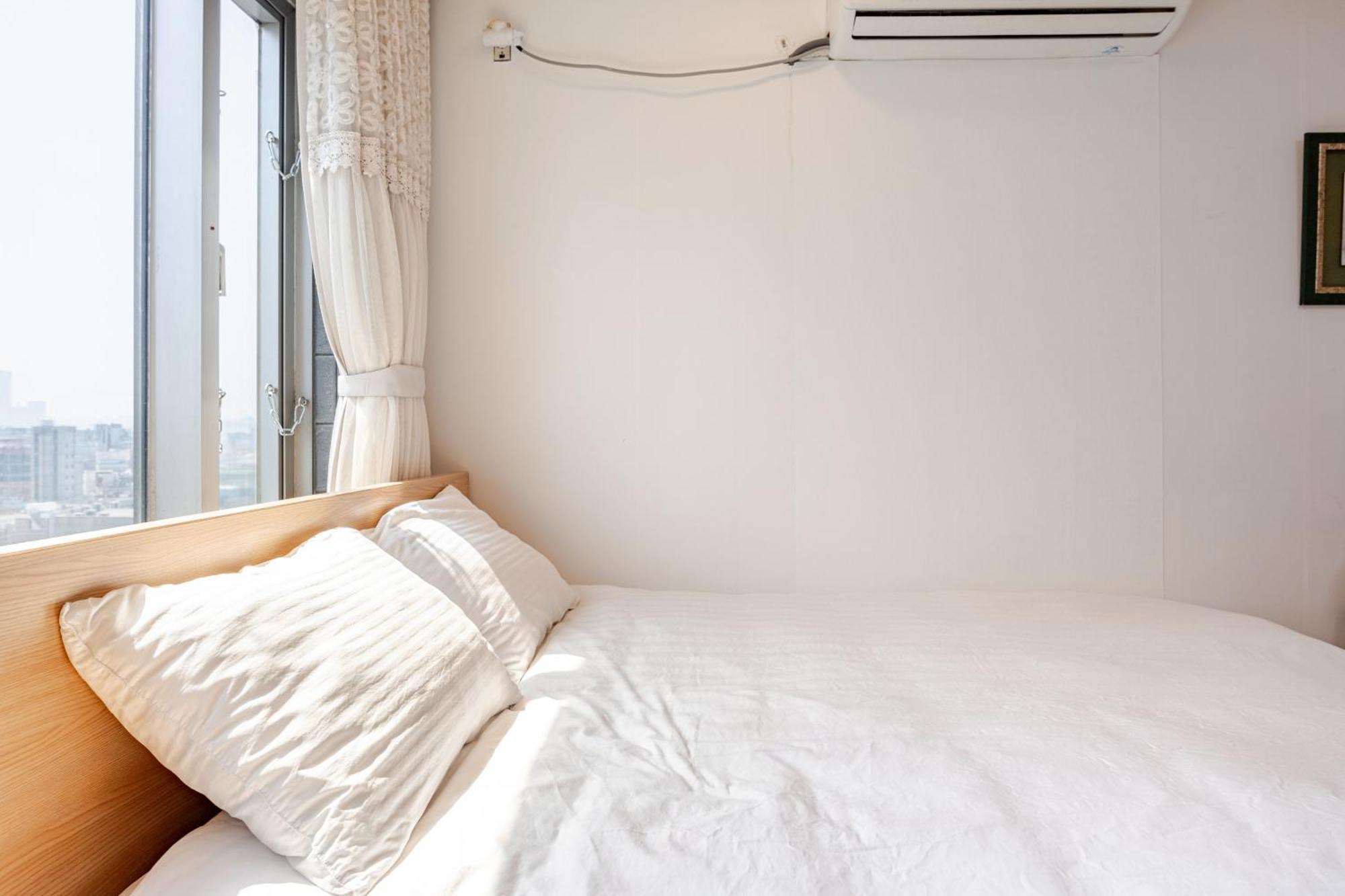 Apartment Hongdae Loading Seoul